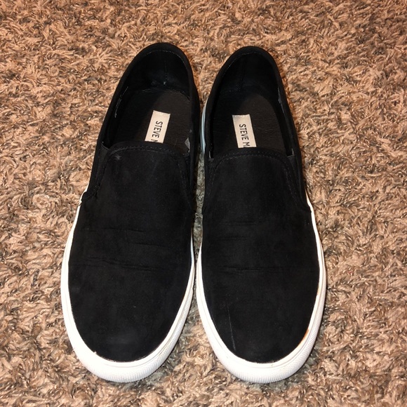 Steve Madden Shoes - Steve Madden Black Velvet Zarayy Slip On Shoes